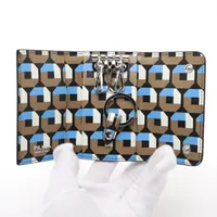 あんしん鑑定あり　プラダ　サフィアーノ　キーケース　財布 PRADA】プラダ ロゴ サフィアーノレザー キーケース (PRADA/キー