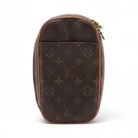 ✨スタイリッシュ✨バムバック ボスフォール モノグラム ルイヴィトン(LOUIS VUITTON)|モノグラム バムバック ボス