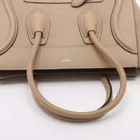 CELINE　ラゲージ　マイクロショッパー ハンドバッグ　ベージュ CELINE ラゲージ マイクロショッパー ハンドバッグ ホワイト