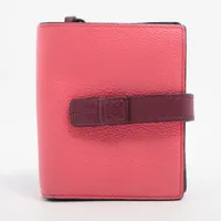 ロエベ アナグラム コンパクトジップ レザー コンパクト