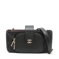 シャネル マトラッセ キャビアスキン チェーンウォレット フォンケース