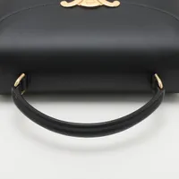 【極美品】セリーヌ ハンドバッグ エンボス ロゴ型押し トリオンフ レザー 希少 極美品】セリーヌ ハンドバッグ エンボス ロゴ型押し トリオンフ