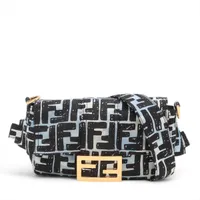 フェンディ マンマバケット ズッカ柄 ショルダーバッグ FENDI フェンディ ズッカ柄 マンマバケット ゴールド金具