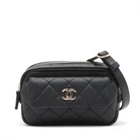 シャネル マトラッセ キャビアスキン ウエストポーチ ブラック ゴールド金具 29番台 AS1370