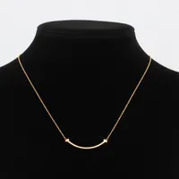 ティファニー Tスマイルスモールネックレス 750 yg TIFFANY&Co.（ティファニー） 美品 TIFFANY＆CO．Tスマイル スモール