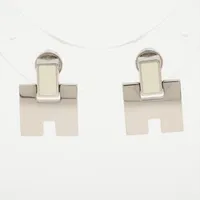 エルメス Hロゴ ピアス(片耳用) メタル ブラック シングルピアス