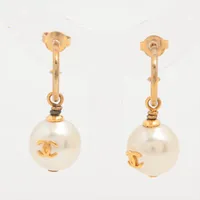 シャネルカメリア ピアス(両耳用) CHANEL シャネル カメリア