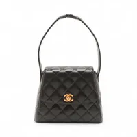 シャネル マトラッセ ラムスキン ショルダーバッグ ブラック ゴールド金具 4番台