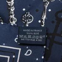 ❤未使用品❤カレ55 バンダナ柄 Les Cles 鍵 ネイビー エルメス 66a83d5edd84e.webp