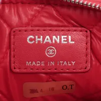 CHANEL レザー ポーチ レッド　訳あり CHANEL レザー ポーチ レッド 訳あり Chanel Red Distressed