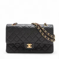 希少品 CHANEL シャネル マトラッセ ラムスキン 二つ折り ハートチャーム 2022年春夏 CHANEL シャネル ショルダーバッグ ハートシェイプ
