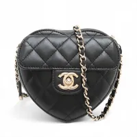 シャネル マトラッセ ラムスキン チェーンショルダーバッグ ハート ブラック ゴールド金具 ランダムシリアル AS2784