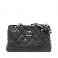 シャネル マトラッセ ヴィンテージカーフ チェーンショルダーバッグ ブラック ガンメタリック金具 16番台