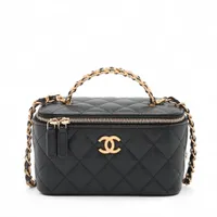シャネル マトラッセ キャビアスキン チェーンショルダーバッグ バニティ ブラック ゴールド金具 31番台