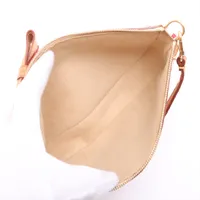 ヴィトン モノグラムチェリーブロッサム ポシェット アクセ