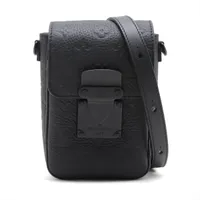 ヴィトン トリヨンモノグラム Sロック ヴェルティカル ウエアラブル ウォレット M81524 ブラック RFID反応あり