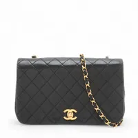 CHANEL マトラッセ スクエア ラムショルダーバッグ A-7641 CHANEL （新品・未使用品）シャネル マトラッセ キューブ