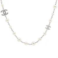 シャネル ココマーク B24V ロングネックレス フェイクパール シルバー