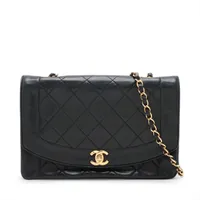 CHANEL マトラッセ シングルフラップ ダイアナフラップ ラムスキン CHANEL シャネル ダイアナSフラップ マトラッセ22 ショルダー