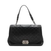 シャネル マトラッセ ラムスキン チェーンショルダーバッグ ボーイシャネル ブラック ガンメタリック金具 16番台