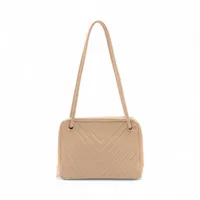 シャネル シェブロン ラムスキン ショルダーバッグ Vステッチ ベージュ ゴールド金具 1番台