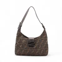 希少品‼️FENDI ショルダーバッグ　ベロア　マンマバケット　FF金具　レザー FENDI フェンディ マンマバケット ワンショルダーバッグ 8BR001