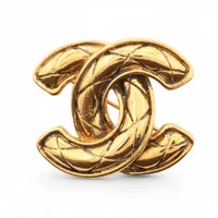 【美品】CHANEL (シャネル) ゴールド ブローチ 箱付き 99A刻印 シャネル(CHANEL)シャネル ブローチ(石付) ブローチ