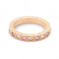 Cartier バレリーナ　ハーフダイヤエタニティ バレリーナのハーフエタニティで、カーブしていて着け心地が良い