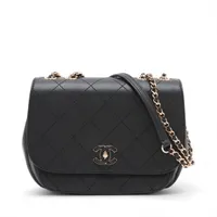 シャネル(Chanel) シャネル ショルダーバッグ マトラッセ 使用感あり シャネル マトラッセ｜中古ブランド品・ブランド古着通販｜ALLU