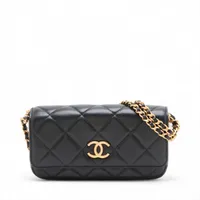 シャネル マトラッセ ラムスキン チェーンショルダーバッグ ブラック