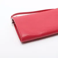 ルイ・ヴィトン ポシェット アクセソワール エピ M52947 レッド｜ルイ