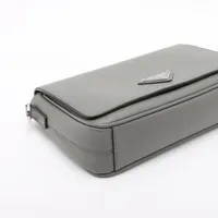 プラダ サフィアーノ レザー ショルダーバッグ グレー 2VD059 A3942992
