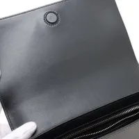 プラダ サフィアーノ レザー ショルダーバッグ グレー 2VD059 A3942992