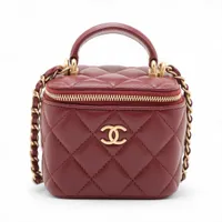 シャネル マトラッセ ラムスキン チェーンショルダーバッグ バニティ