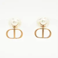 セリーヌ トリオンフ SCA2283 ピアス(両耳用) GP×フェイクパール