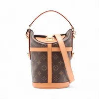 アグルです❗️ルイヴィトン モノグラム シャドウ ガストン ウェアラブル LOUIS VUITTON】ルイヴィトン『モノグラム シャドウ ガストン