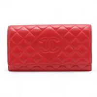 シャネル マトラッセ キャビアスキン ラウンドジップウォレット