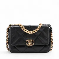 シャネル シャネル19 ラムスキン チェーンショルダーバッグ ブラック