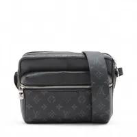 ヴィトン タイガラマ アウトドアメッセンジャーPM M30233 ブラック RFID反応あり