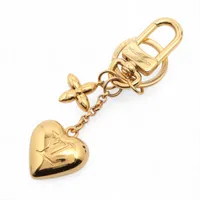 ロエベ ハート チャーム レザー ボルドー×ピンク チェーン