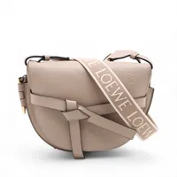 鑑定済・極美品★ロエベ　スクエアバスケット　ラフィア　スモール　カゴバッグ ロエベ スクエアバスケット スモール ラフィア×レザー カゴ