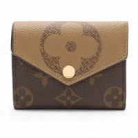 ヴィトン モノグラム ジャイアント リバース ポルトフォイユ