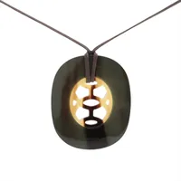 エルメス イスム ペンダント バッファローホーン カーキ