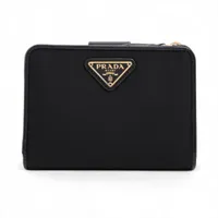 プラダ　コンパクトジップ　財布　サフィアーノレザー プラダ サフィアーノレザー メタル 二つ折り 財布 コンパクト 黒