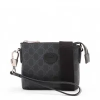 グッチ ブラックレザー ショルダーバッグ グッチ GGエンボス レザー ショルダーバッグ ブラック 406410