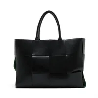 ボッテガヴェネタ マキシイントレチャート ザ アルコ ラージ レザー