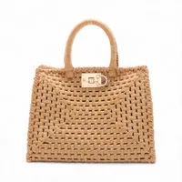 【未使用に近い】フェラガモ ハンドバッグ　ガンチーニ　トリフォリオ　2way 送料関税込☆FERRAGAMO カンチーニ トリフォリオ バケットバッグ