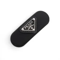 プラダ トライアングル カチューシャ メタル×ラインストーン