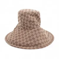 B 【未使用品】 希少 GUCCI オールドグッチ スカーフ 麦わら帽子 花柄 B 【未使用品】 希少 GUCCI オールドグッチ スカーフ 麦わら帽子 花柄