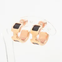 ❤お得なお品❤キュリオジテ片耳ピアス ネックレスやイヤリングとしても エルメス ピアス イヤリング お揃い クリスタルガラス 花 アシンメトリー